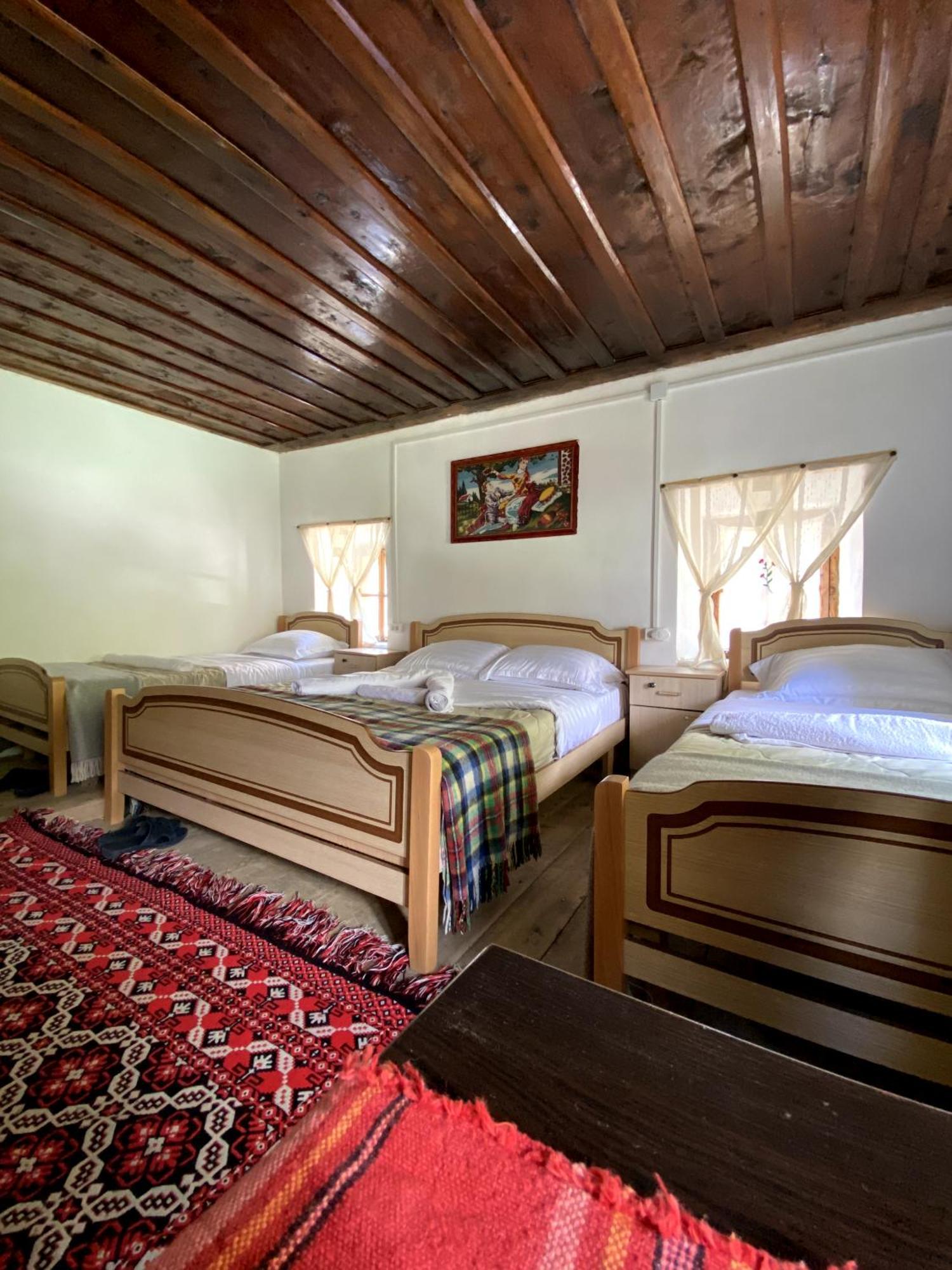 Guesthouse Kujtimi Theth Eksteriør billede